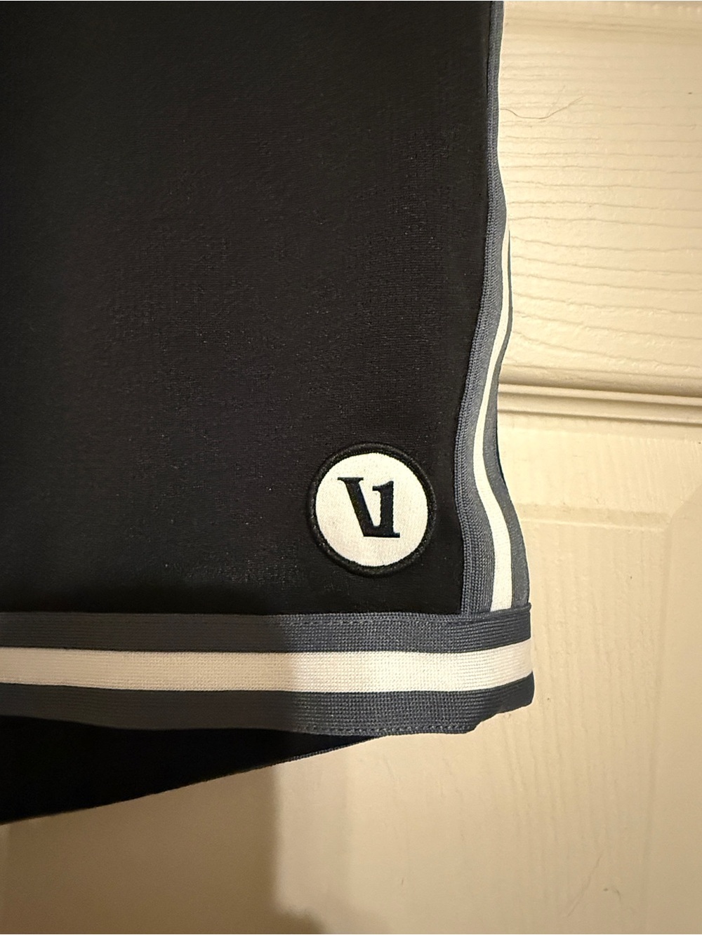 Vuori Zone Men’s Basketball Shorts Size L - Picture 2 of 5